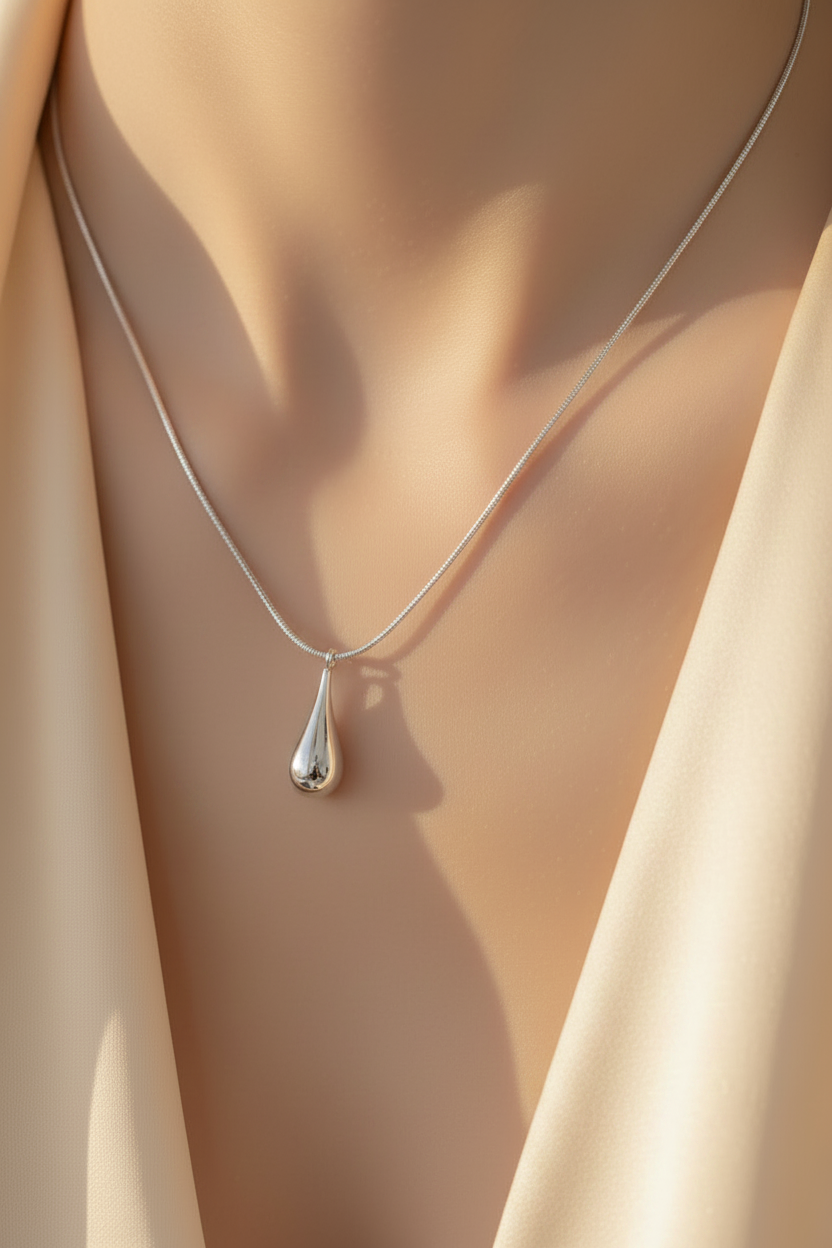 SERA Vattendropps-halsband – Äkta Silver